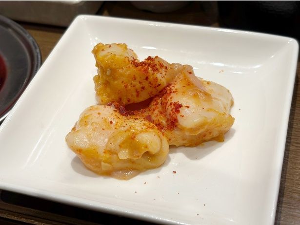 『龍が如く』ファンにはお馴染みの「特上ホルモン」 (ハーフ：400円／10人前：3890円)