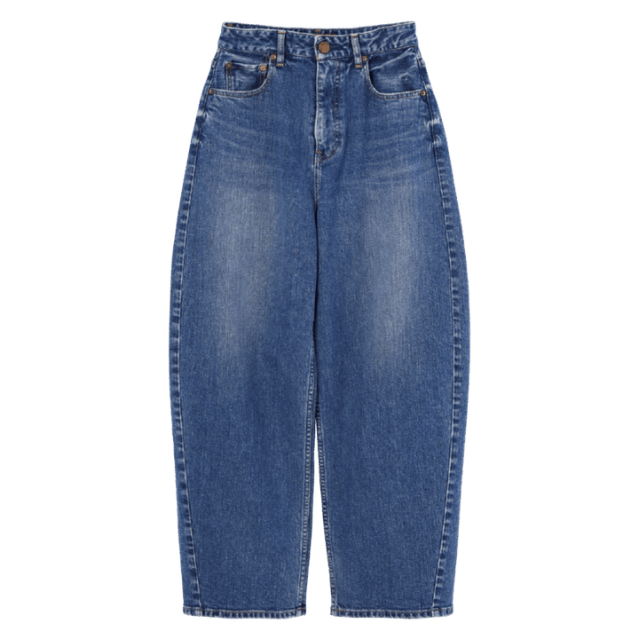 別注バレルデニム￥25,300（レッドカード フォー トゥモローランド／トゥモローランド）