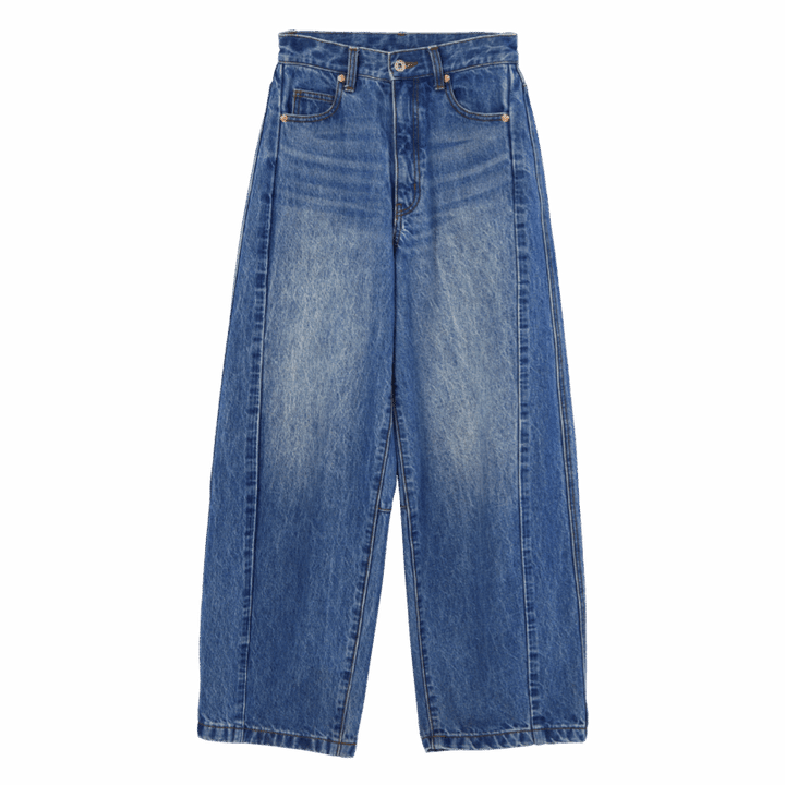 ブルーワイドカーブデニム￥23,100（クレドナ）