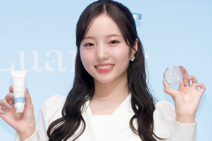 本田真凜、「Luarine」ブランドローンチ発表会に登場 クランクイン！ width=
