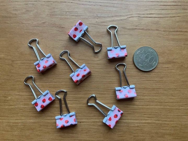 Seria(セリア)：ダブルクリップ 8P いちご