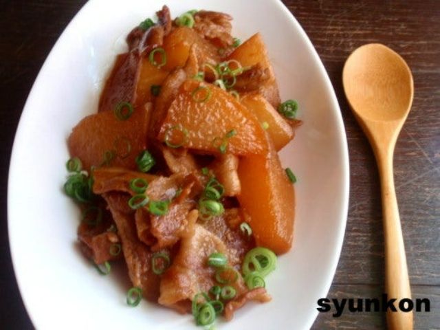 大根と豚バラ肉のバター醤油煮