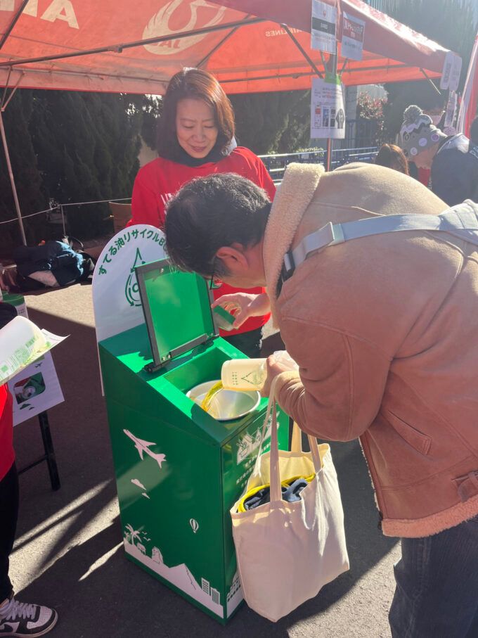 浦安D-Rocks イベントでの廃食油回収の様子 