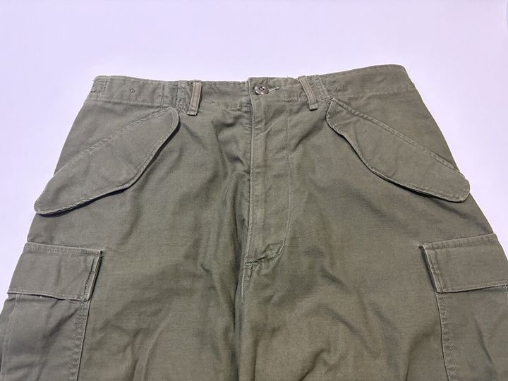 DAWNCE ワイドカーゴパンツ ヴィンテージのポケット位置と比較