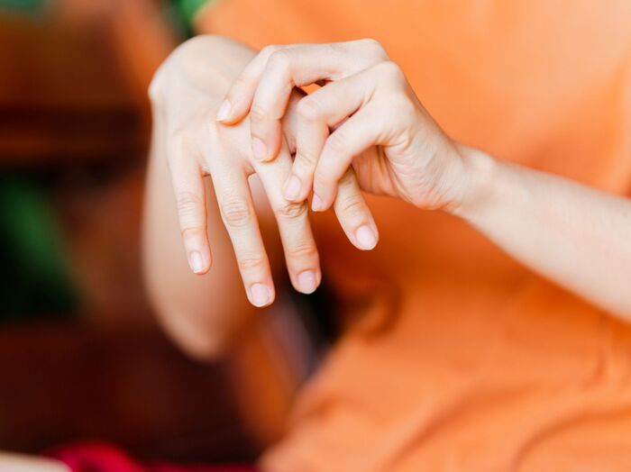 『関節の痛み』そのまま放置しないで！〈隠れリウマチ〉の見分け方＆痛み対策