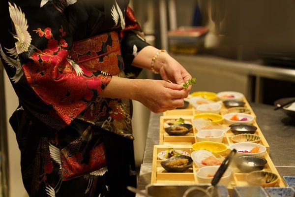 【東京都港区】『人類の健康寿命の延伸』を食で体現するDINING ＆ BAR「離 – HANARE」がOPEN！