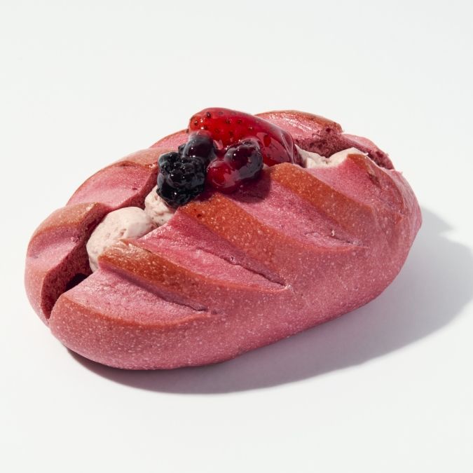 ブールアンジュ いちごと3種ベリーのヴィエノワ