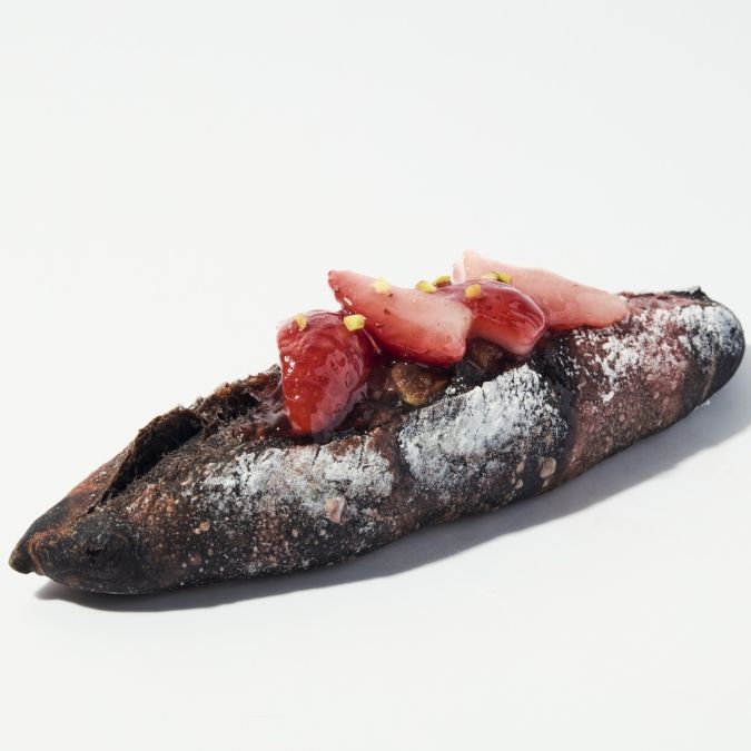 ブールアンジュ フレッシュいちごのショコラバゲット