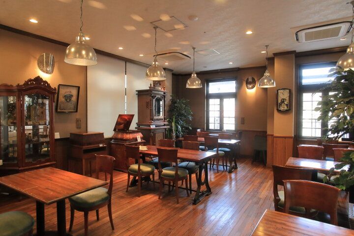 オルゴールを聞きながらカフェタイムも♪歴史と技術が生み出す音色に癒される「ニデックオルゴール記念館すわのね」