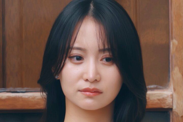 【写真・画像】「私たちだけの秘密」世界43国でモテまくりの美女、横浜流星似の俳優をムーディすぎる密室にお誘い 1枚目