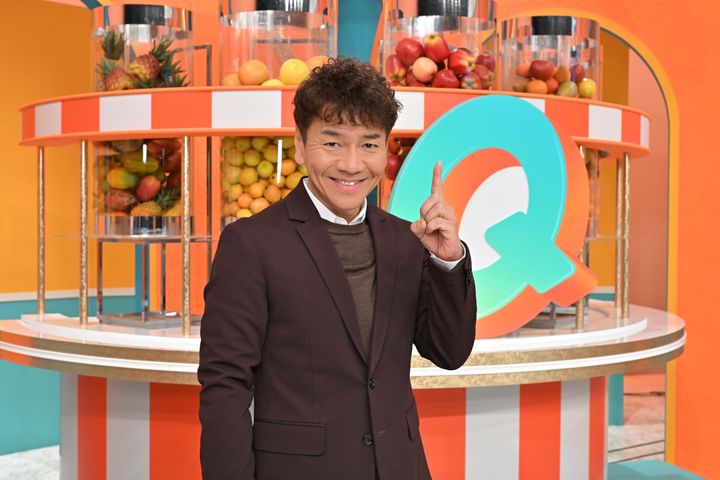 『上田晋也のサンデーＱ』MCの上田晋也 （C）TBS width=