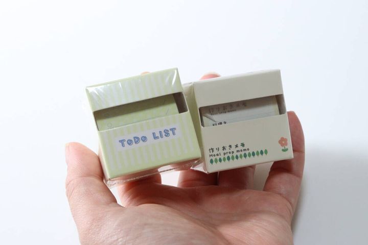 ダイソーの生活ふせん（やることリスト）と生活ふせん（作りおきメモ）のビジュアル