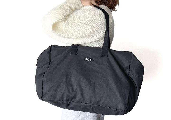 宝島社雑誌付録InRed4月号のジャーナル スタンダードのキャリーケースに装着できる！大型ボストンバッグ4