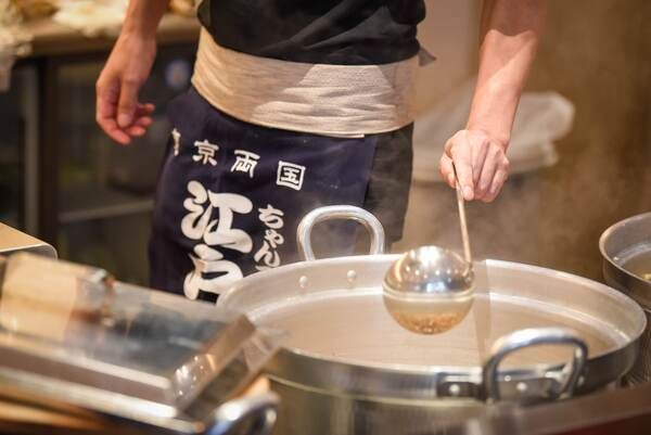 【東京都墨田区・埼玉県新座市】「ちゃんこ江戸沢」で、3月開催の「大阪場所」にあわせて大阪名物のメニュー4品を販売