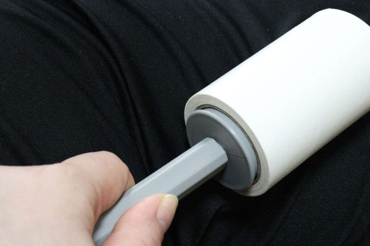 粘着テープクリーナー（90周紙付） 使用例