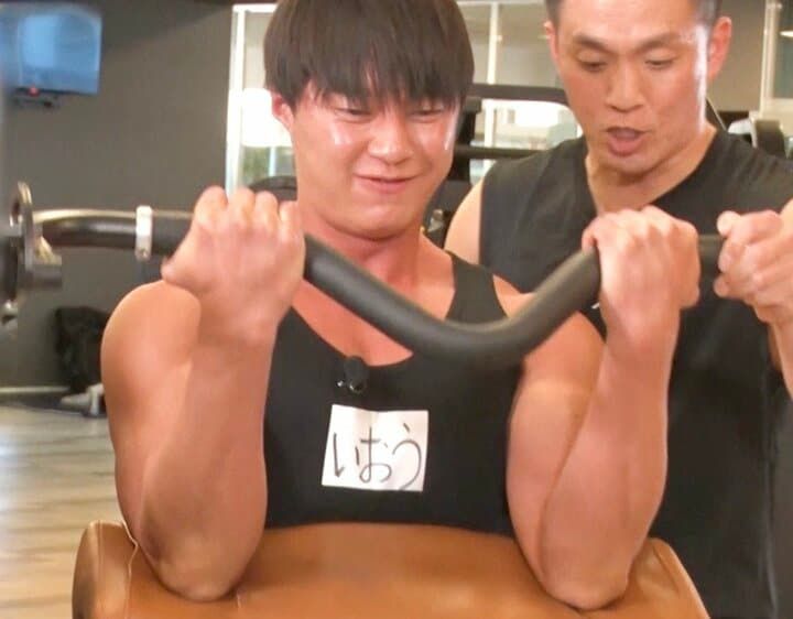 【写真・画像】告白された人数は20人“ボディビル高校日本一”いおう、218kgの負荷も平然とトレーニング マッチョ芸人も驚き「やっば」 1枚目