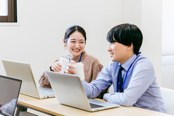 職場恋愛が、現代でも“スタンダード”な理由とは