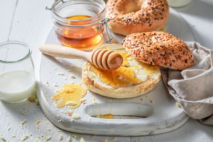 はちみつとクリームチーズと食べるベーグル
