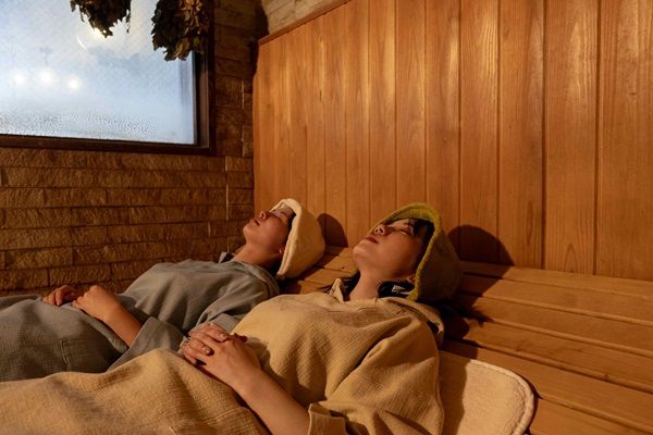 【埼玉県熊谷市】「おふろcafe ハレニワの湯」で花粉症対策企画！はちみつ風呂とミントロウリュが登場