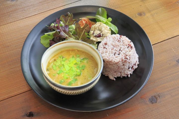 「グリーンカレー（昼限定）」1300円