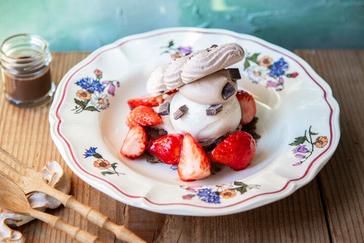 フランスの片田舎にあるような伊豆の隠れ家カフェ＆パティスリーで、とっておきのスイーツや料理を♪