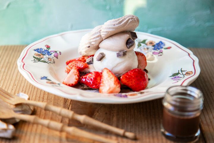 フランスの片田舎にあるような伊豆の隠れ家カフェ＆パティスリーで、とっておきのスイーツや料理を♪