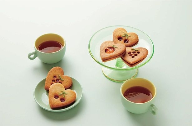 中にジャムを挟んだ、見た目も味もたのしいクッキー （C）きゅうり／KADOKAWA
