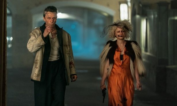 フランケンシュタインとブライドは、とある事件をきっかけに逃避行を繰り広げることに [c]2026 Warner Bros. Entertainment Inc. All Rights Reserved.