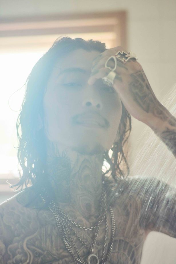 写真集にはシャワーシーンも収録