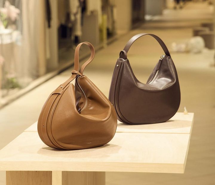 画像1: 【ROH SEOUL】Fortune tote bag¥42,900 rohseoul.jp