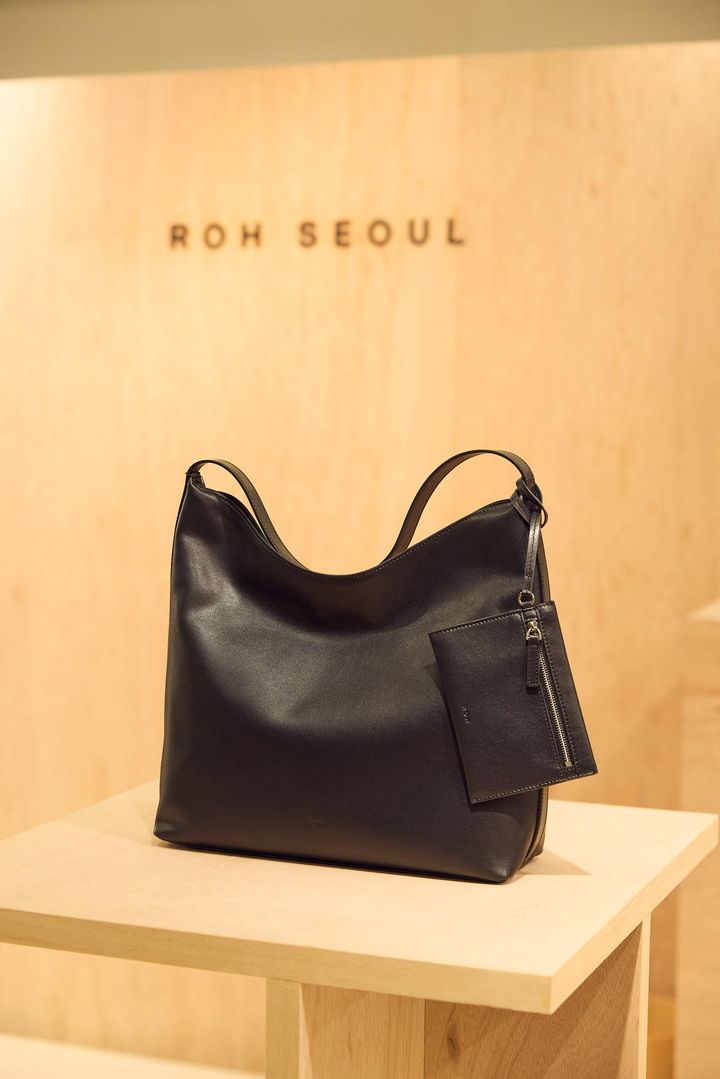 画像1: 【ROH SEOUL】PULPY HOBO BAG¥48,400 rohseoul.jp
