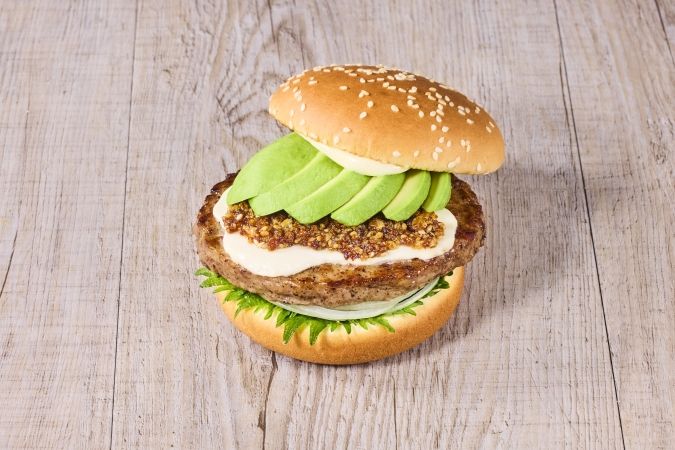 フレッシュネスバーガー クラシックアボカドクリームチーズバーガー ～わさび香るサクサク醤油～