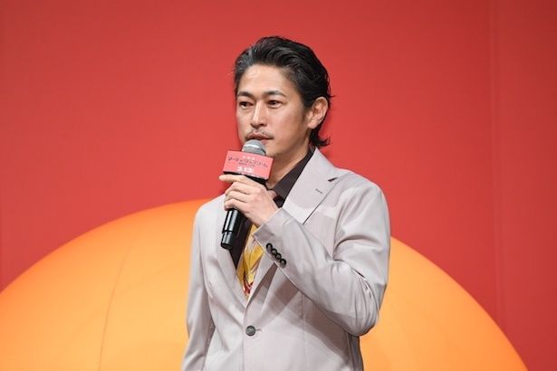 サプライズゲストとして登場した窪塚洋介さん (C) 2025 ITTF Rights LLC. All Rights Reserved.