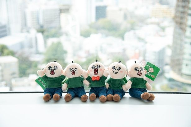 表情がひとつひとつ異なる「リングカラビナマスコット」。全種並べると圧巻のかわいさ