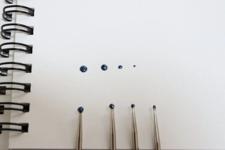 ダイソー ネイル用ドットペン 使用例