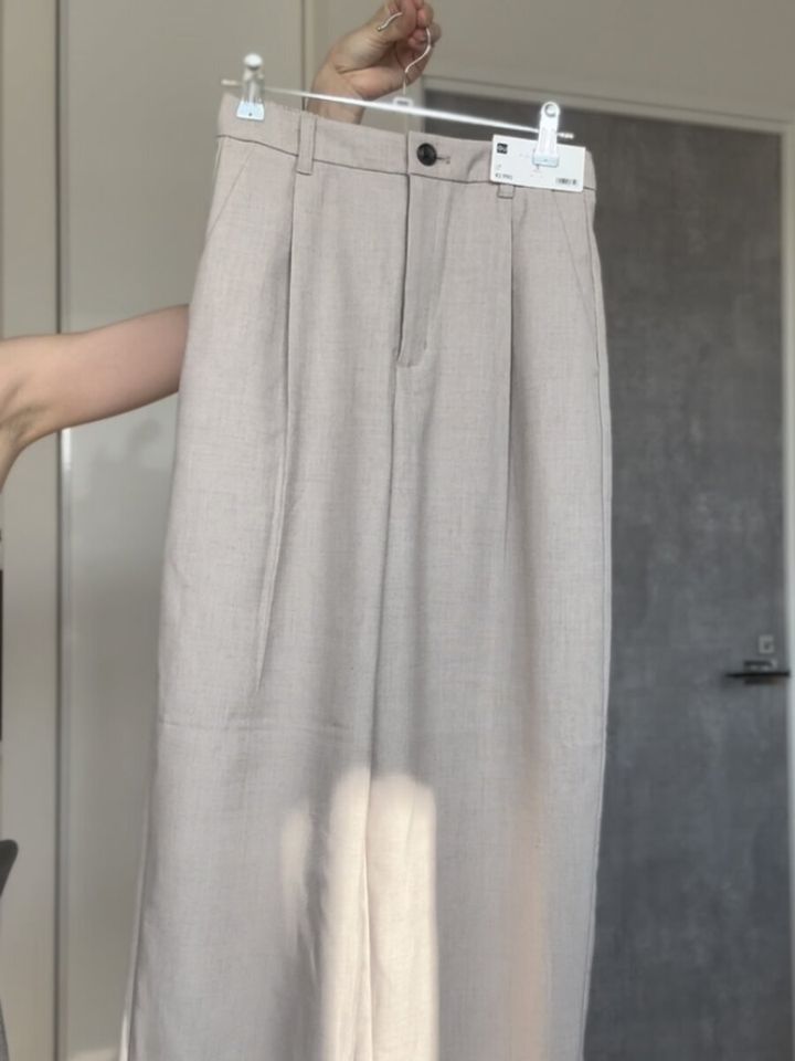 GUワイドテーパードアンクルパンツ