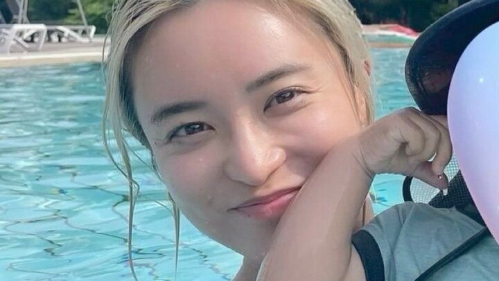 【写真・画像】「人生で一番長い1年だった」小島瑠璃子、亡き夫の一周忌を前に“お茶専門店”を実現「心の底からホッとした」 1枚目