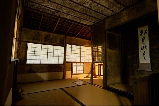 重要文化財の「茶室 八窓席」(事前予約と拝観料＋700円で見学可能)