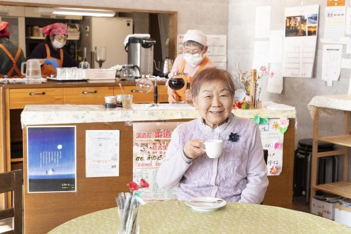 82歳、元教師。認知症と診断されても「考えて新しく生き直そう」と希望を持てるワケ