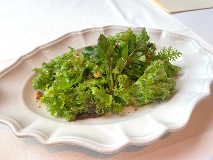 「ビストロ シロ」クレソンとわさび菜のサラダ 有東木海苔のヴィネグレット