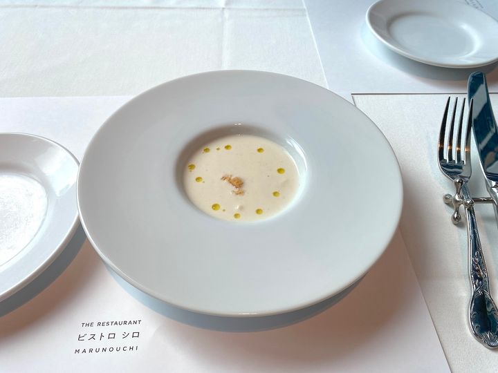 「ビストロ シロ」あたたかいジャガイモのスープ