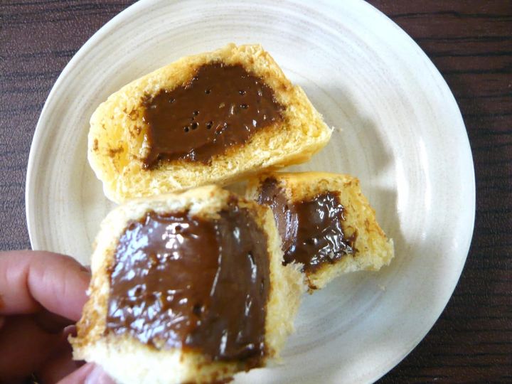 八天堂冷やして食べるとろけるクリームパン濃いチョコレート5