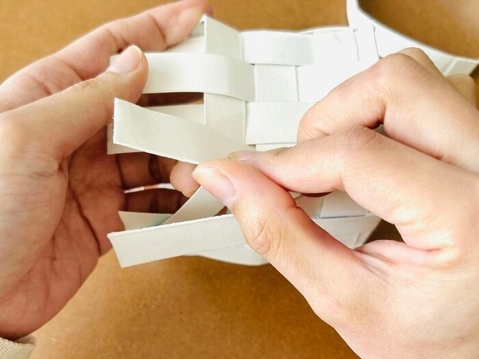 『牛乳パック』を編んでみたら…おしゃれ雑貨に大変身！捨てちゃう前にやってみて♪