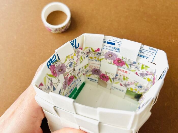 『牛乳パック』を編んでみたら…おしゃれ雑貨に大変身！捨てちゃう前にやってみて♪