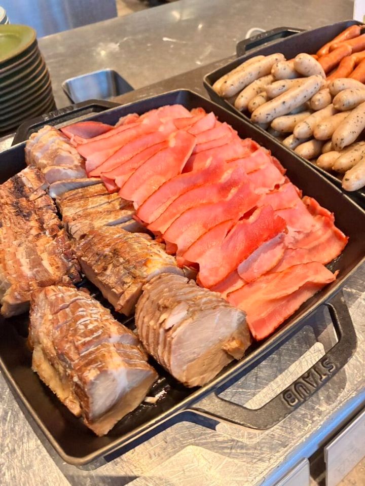 ベーコンやソーセージなど