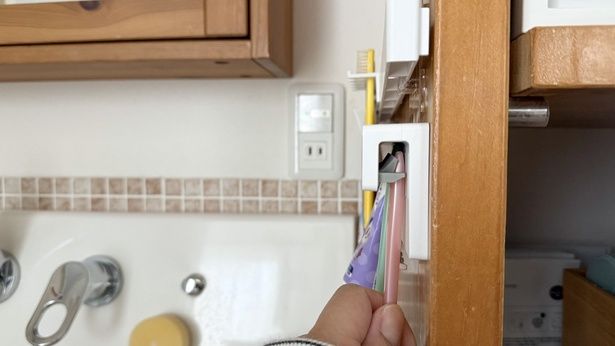 差し込むだけで物が落ちてこない （C）yui／レタスクラブ