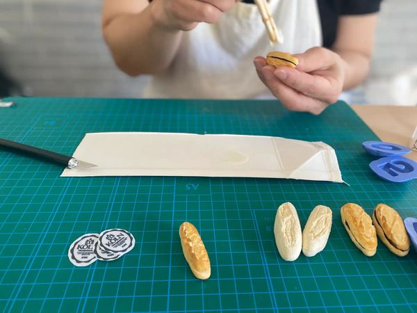 神戸の老舗ベーカリー・ケルン発「チョコッペキーホルダー」が、3月末で受注を休止