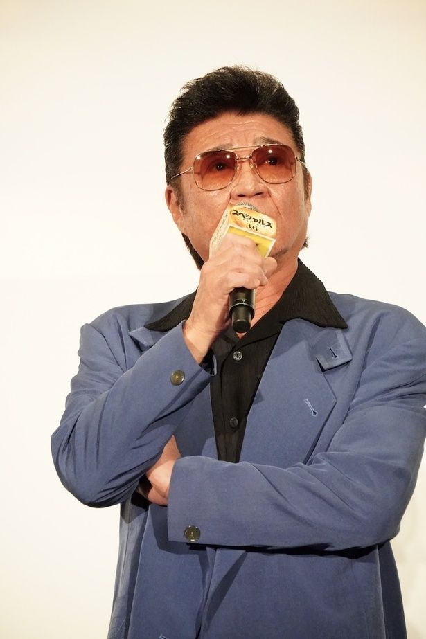 『スペシャルズ』初日舞台挨拶に登壇した小沢仁志、ダンスの振りを間違えたシーンも「見どころ」