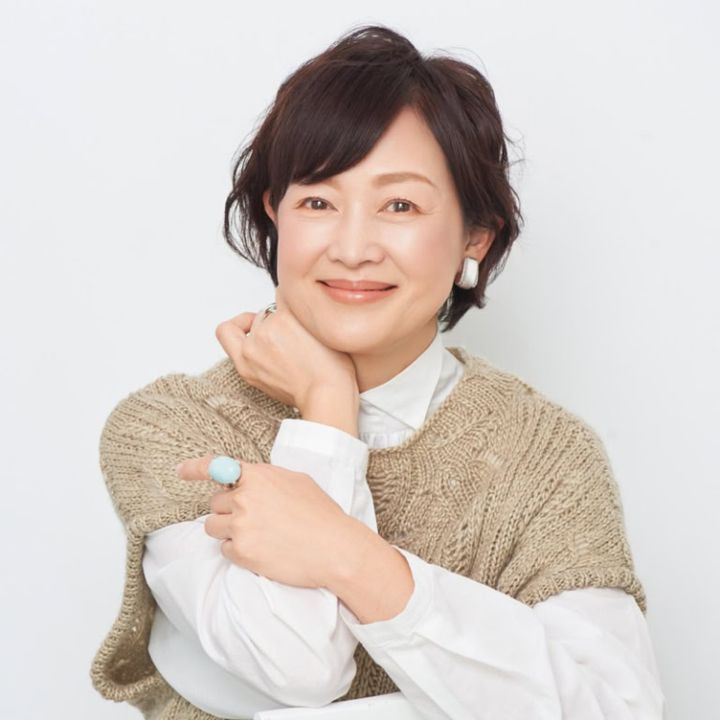 瞳の印象を強めてくれる「下まぶたメイク」