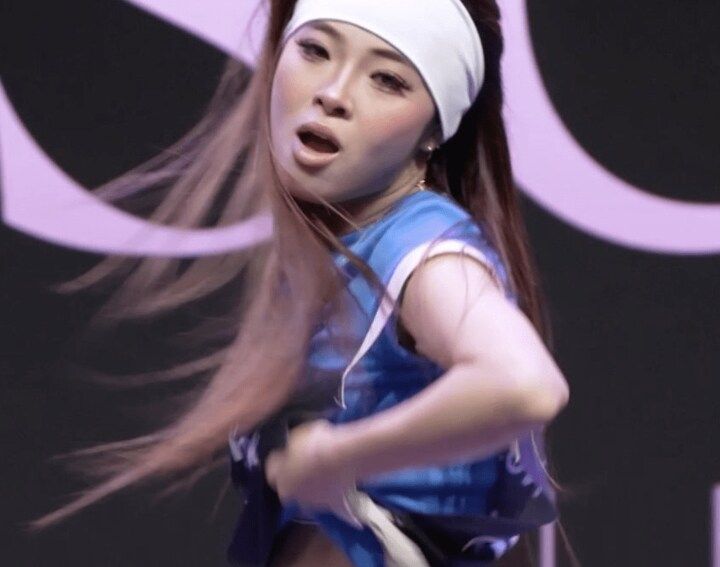 【写真・画像】20歳の候補生、鍛えられた腹筋あらわ！スゴすぎるパフォーマンスに「あなたのダンスは自然に体が動く」HYBE審査員も興奮 1枚目